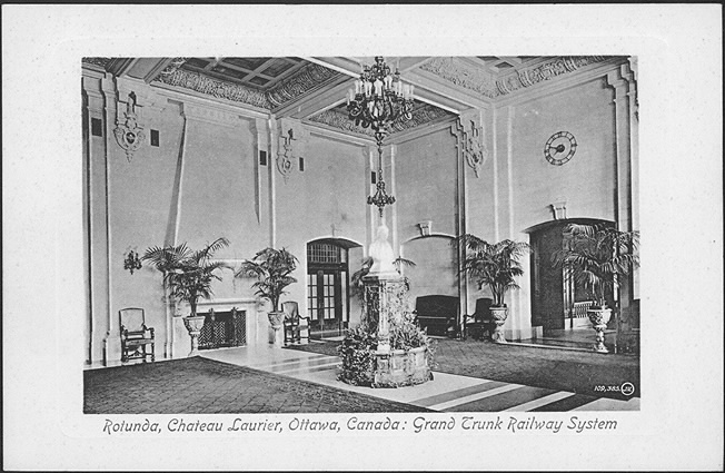 Luxurious Rotunda within the Chateau Laurier